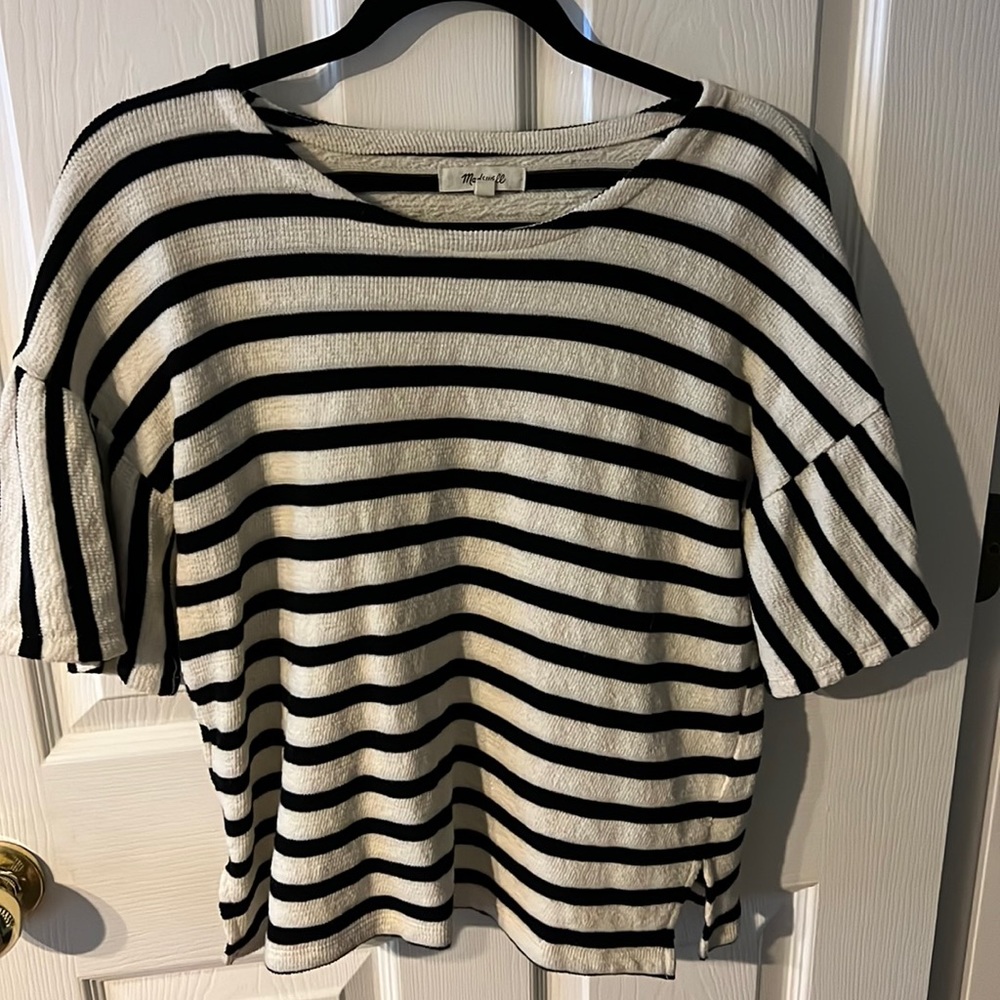 Madewell Small flutter sleeve black and white blouse